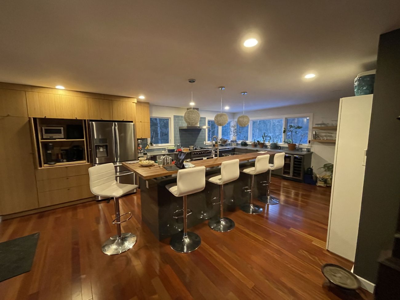 Kitchen with island bar